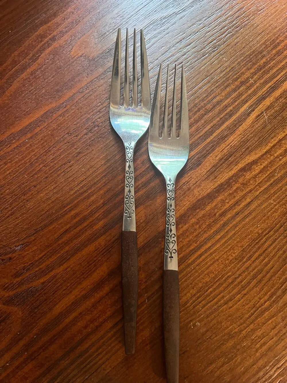 Vintage Interpur flatware wood handle forks Canoe Hearts Japan 2 pieces forks